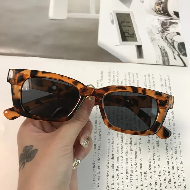 Óculos retangulares vintage para mulheres, marca designer, pontos retrô, óculos femininos